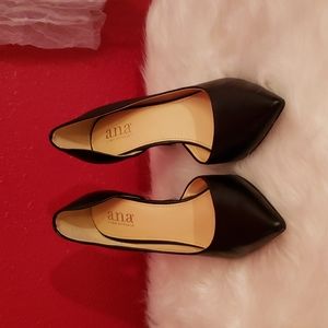 a.n.a black heels size 6